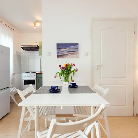 Port Str Towarowa By Jantar 코워브제크